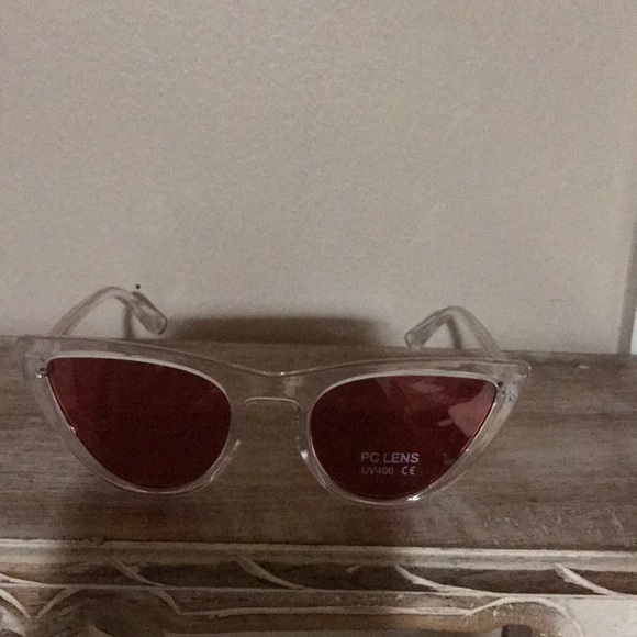 Retro Vintage 1990s Cat Eye Sunglasses main image 4